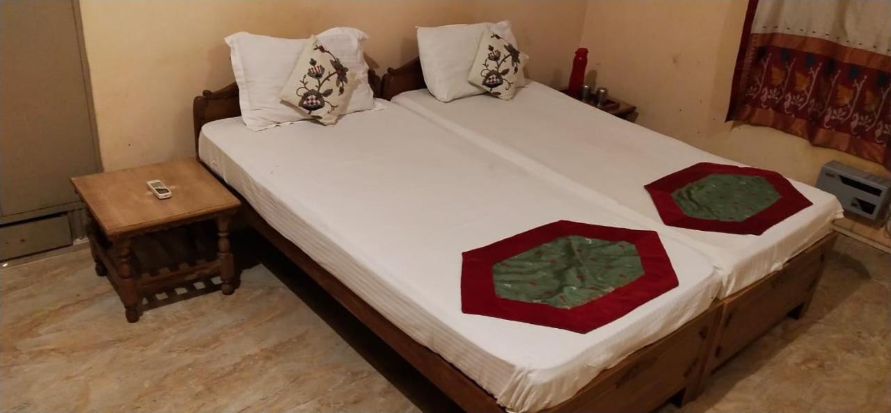 Cozy Inn Варанаси Экстерьер фото